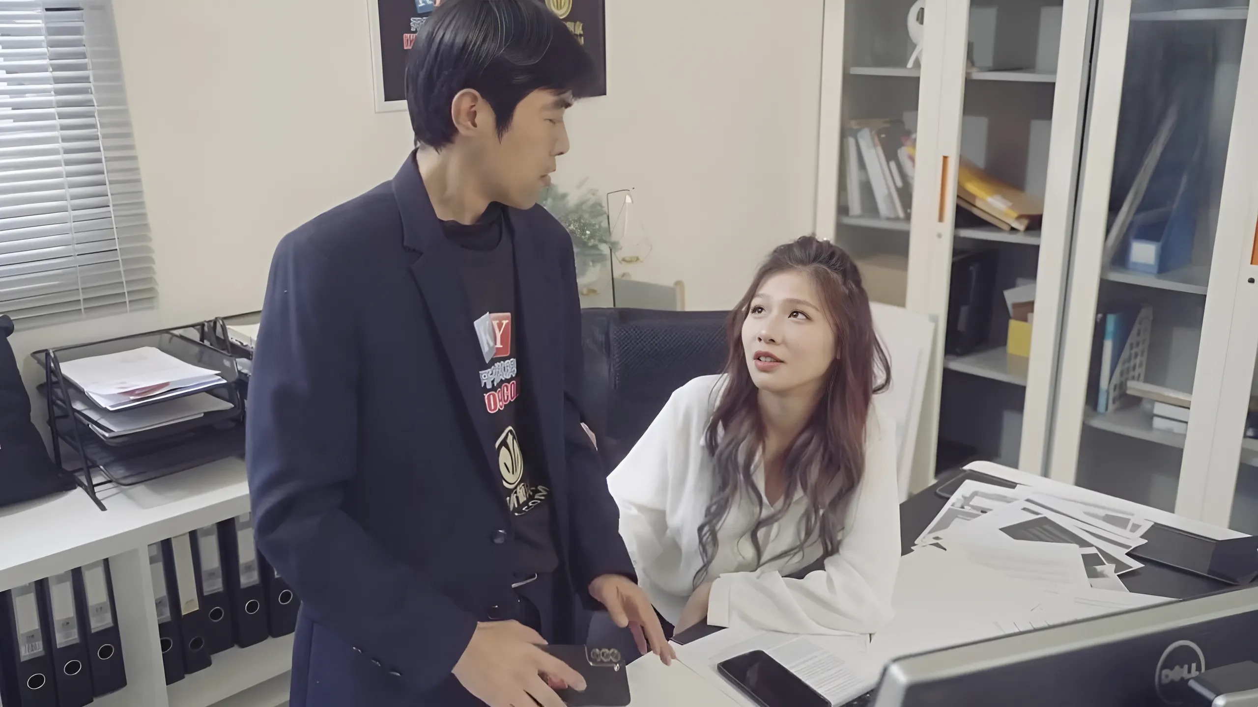 XSJKY-052 The secretary likes to fuck each other.