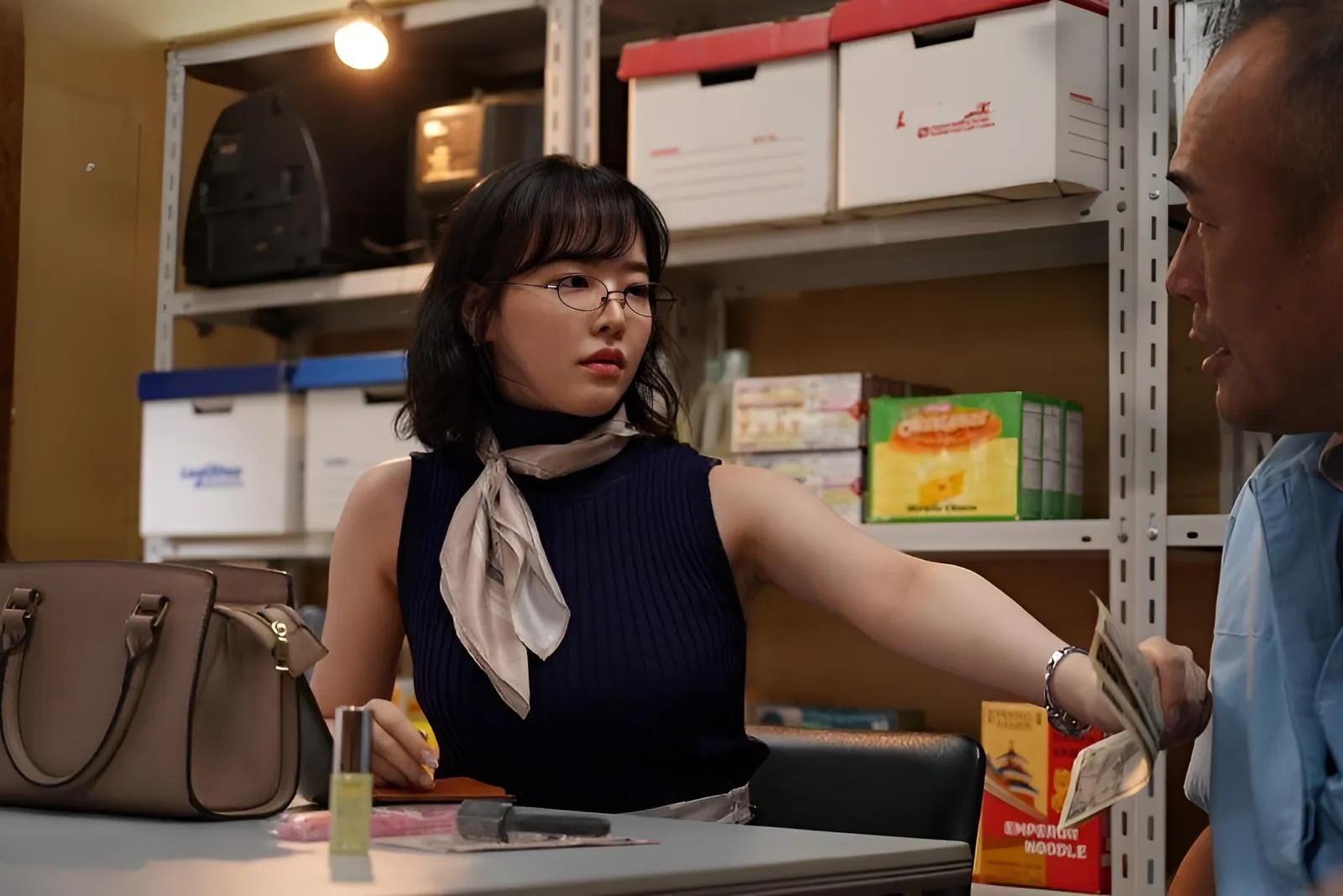 SAME-032 Working overtime with the extremely lustful manager